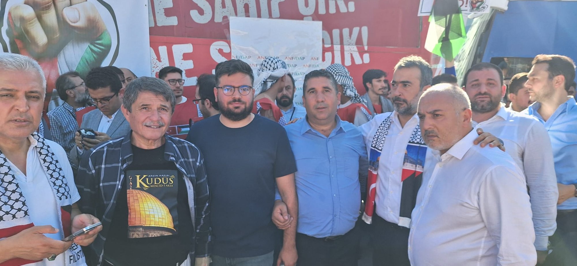 SOYKIRIMA İSYAN, FİLİSTİN’E DESTEK YÜRÜYÜŞÜ’NE KATILDIK