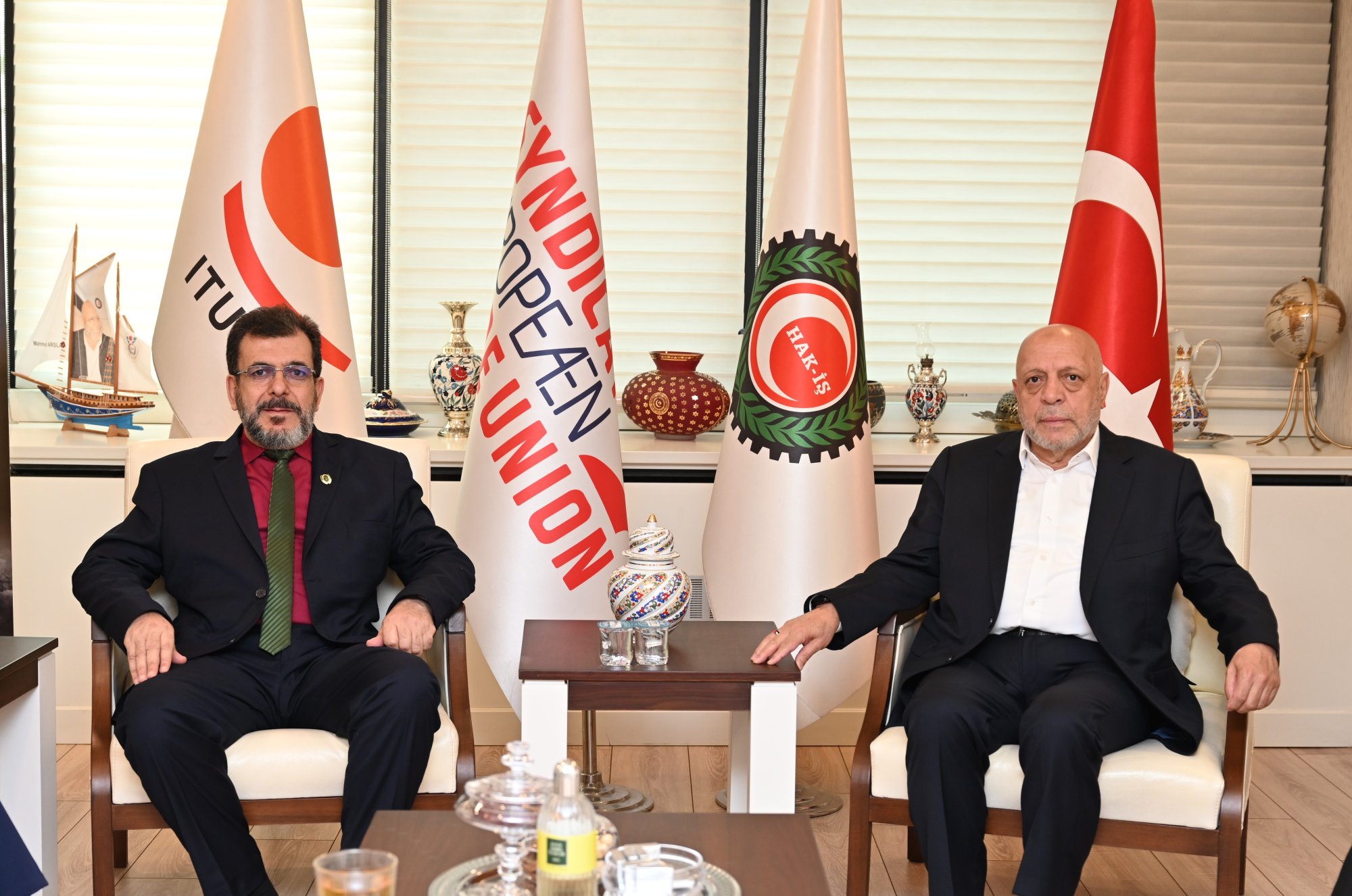 ARSLAN, OATUU GENEL SEKRETERİ MEZHOUD İLE BİR ARAYA GELDİ