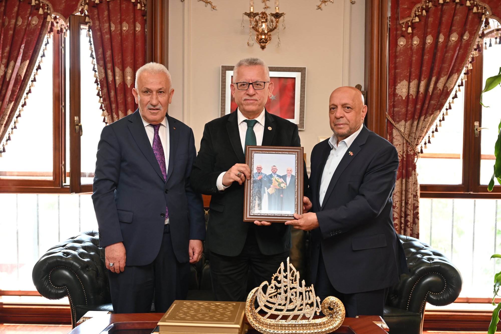 HAK-İŞ’TEN,YOZGAT BELEDİYE BAŞKANI ARSLAN’A ZİYARET