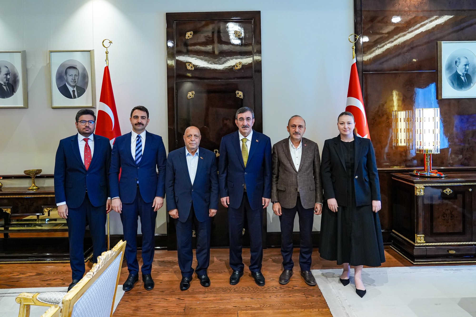 HAK-İŞ’TEN CUMHURBAŞKANI YARDIMCISI YILMAZ’A KÇP ZİYARETİ