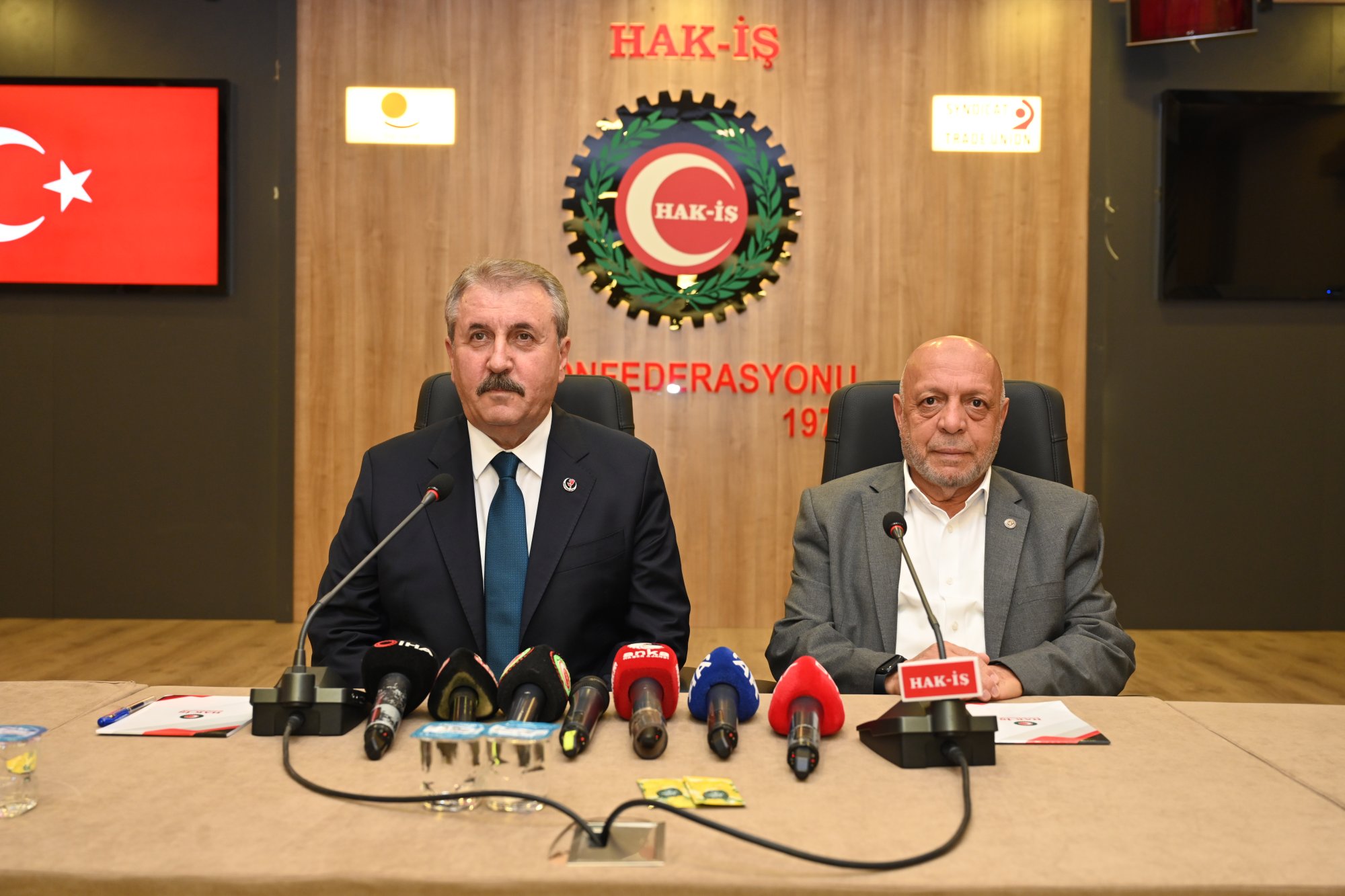 BBP BAŞKANI DESTİCİ’DEN HAK-İŞ’E ZİYARET