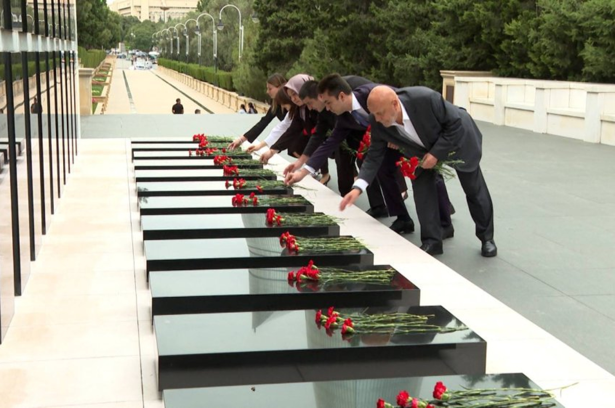 ARSLAN, AZERBAYCAN’DA TEMASLARDA BULUNDU