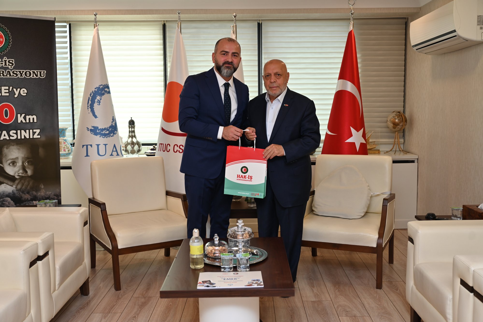 ARSLAN, ŞUBE BAŞKANI İLE BİR ARAYA GELDİ