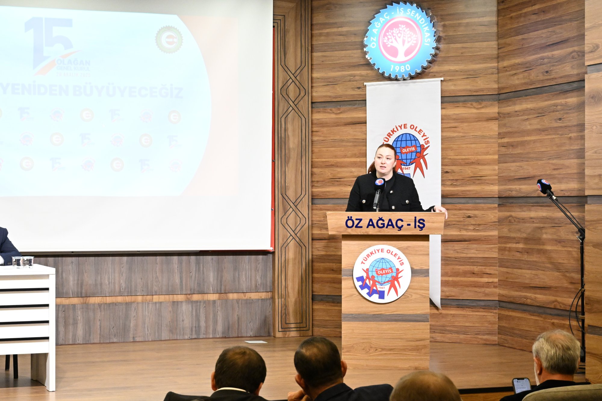 AKBULUT, OLEYİS SENDİKAMIZIN GENEL KURULUNA KATILDI