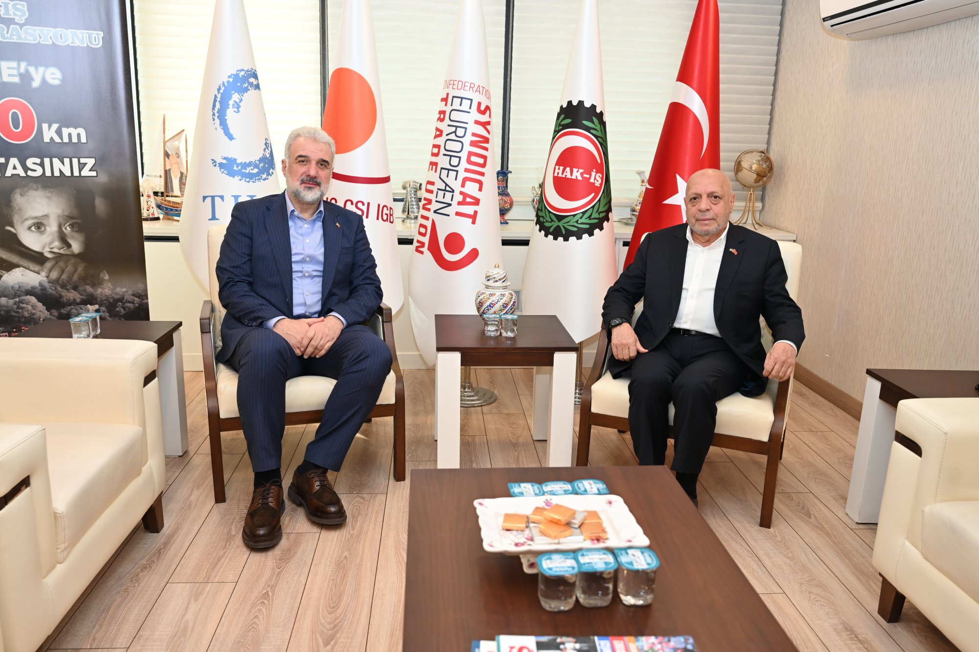 ARSLAN, FİLİSTİN’E DESTEK PLATFORMU BAŞKANI KABAKTEPE’Yİ AĞIRLADI