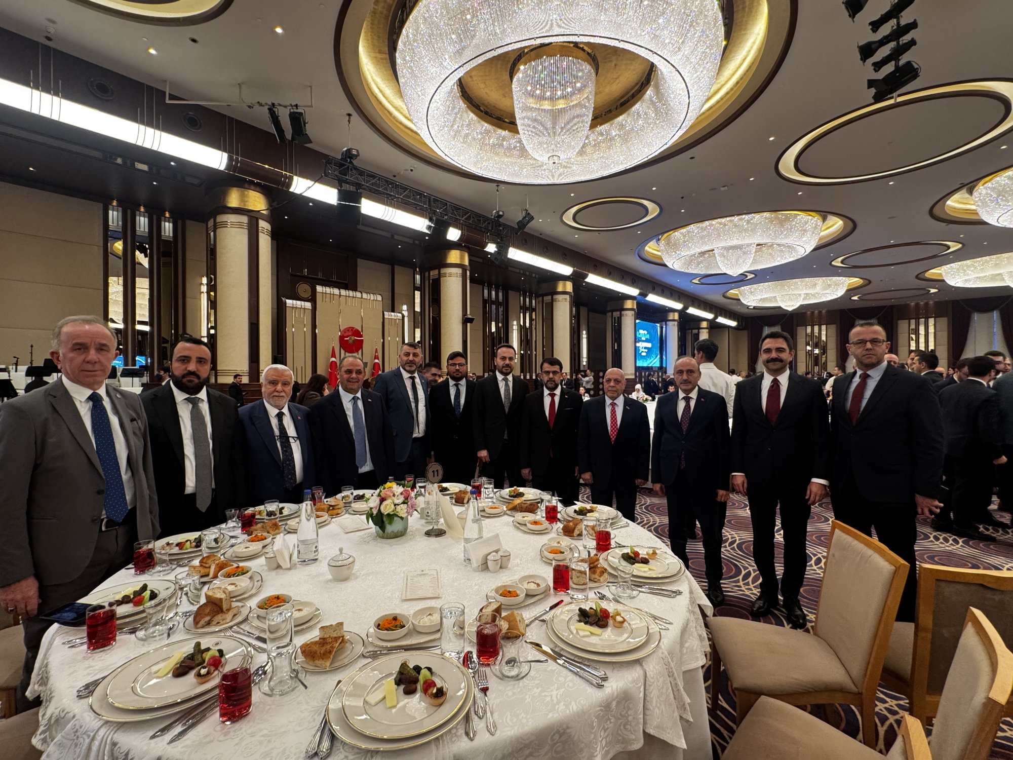 CUMHURBAŞKANIMIZ ERDOĞAN’IN KATILIMIYLA EMEK SOFRASI İFTAR PROGRAMINA KATILDIK