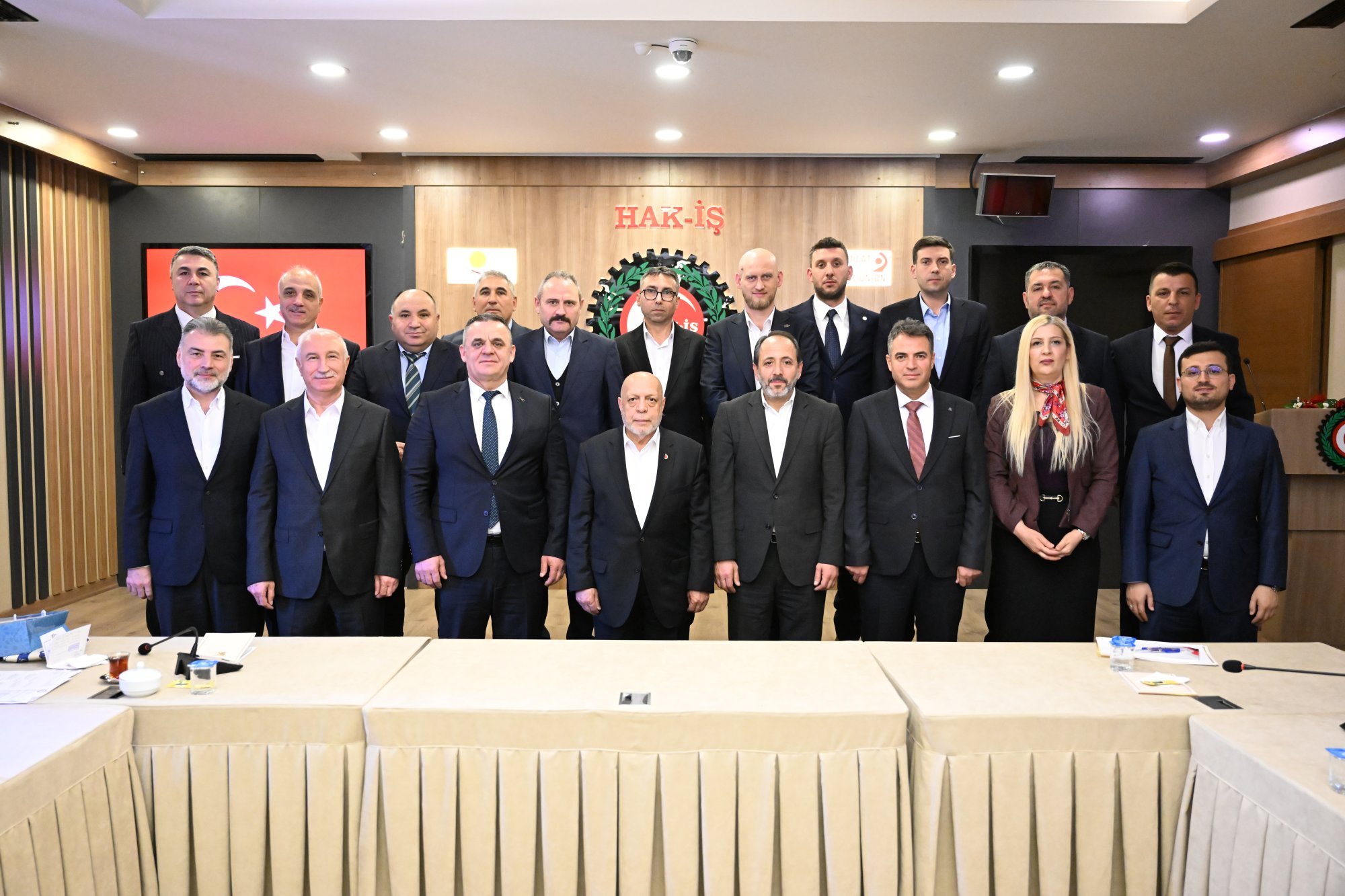ARSLAN, HAK-İŞ İL BAŞKAN VE ŞUBE BAŞKANLARINI KABUL ETTİ